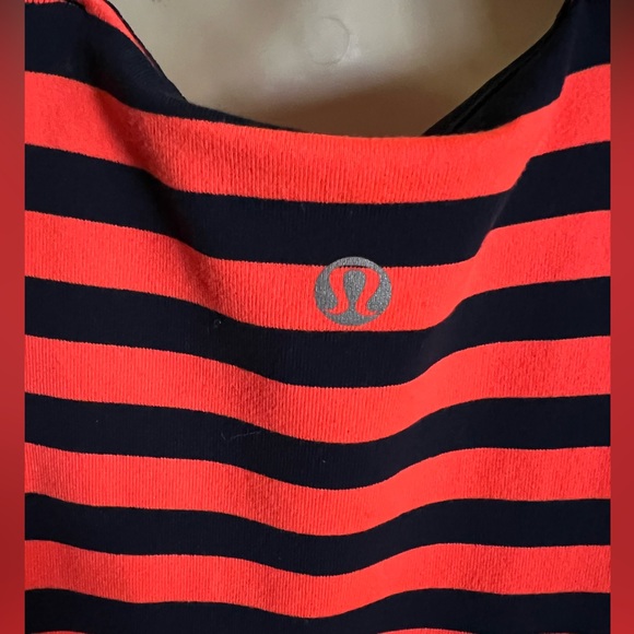 Lululemon Work It Our Tank Size 10 - Picture 8 of 9
